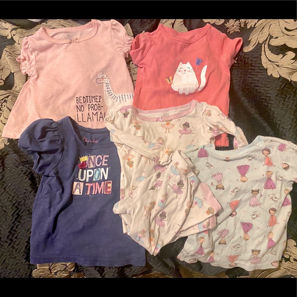 Set of Baby Girl pajamas
